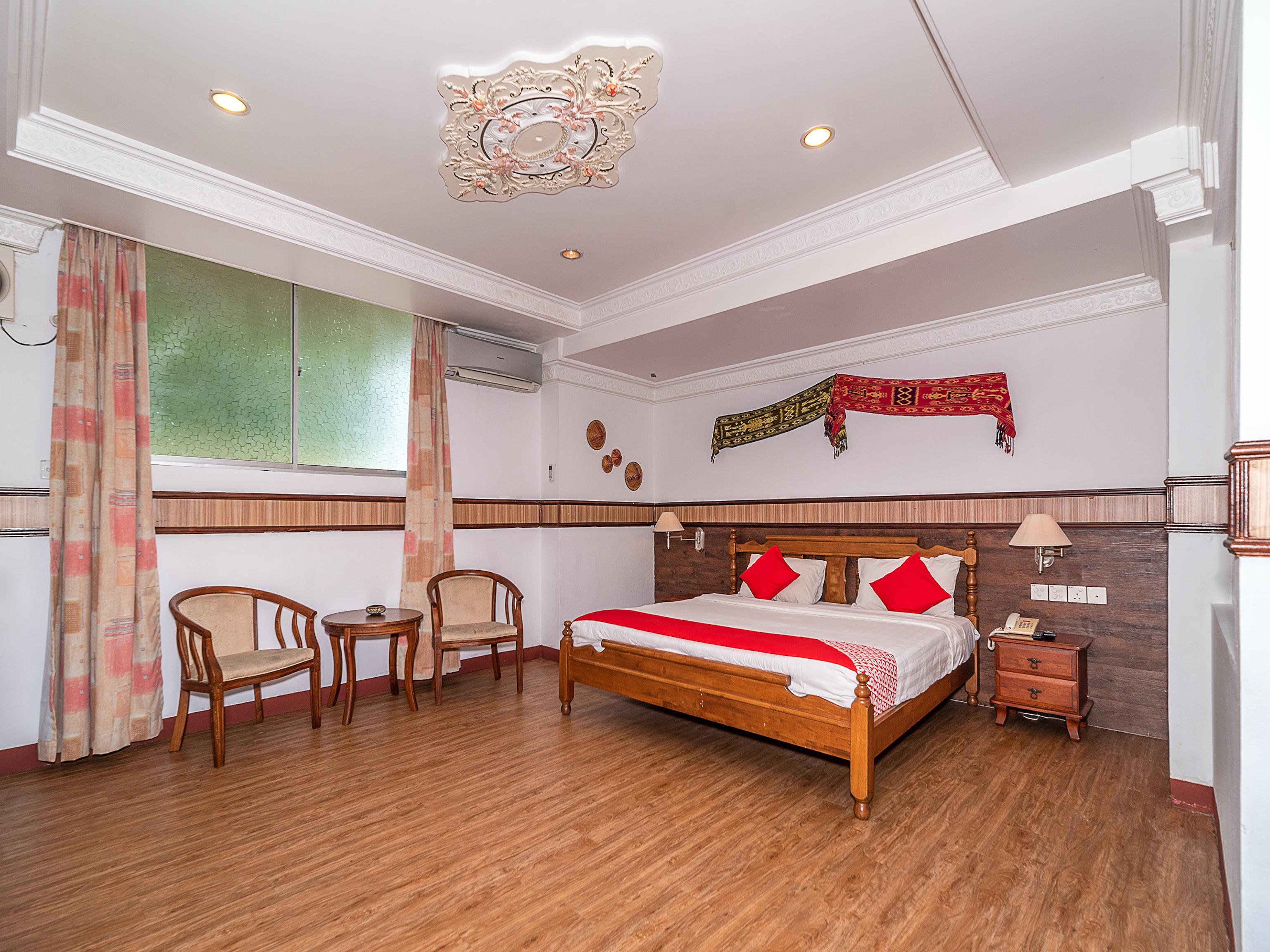 Oyo 89864 Hotel Holiday Park Kota Kinabalu Extérieur photo